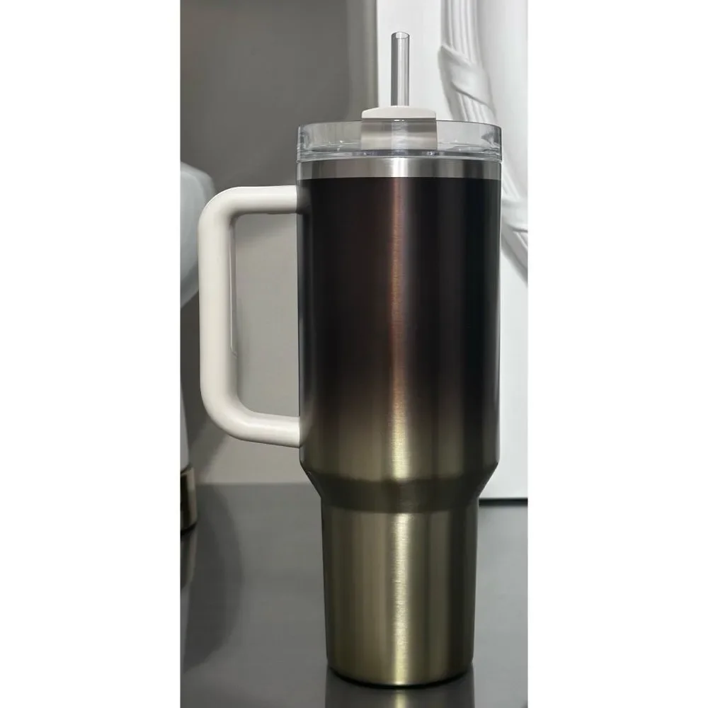 Stanley x P.E. Nation LIMITED‎ EDITION 2024 Australia Exclusive 40oz Tumbler - Picture 2 of 4